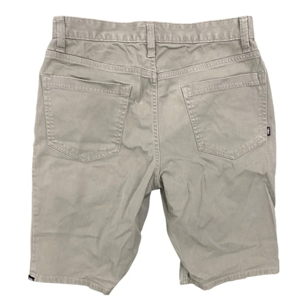 VANS men’s Gray Flat Front Shorts Casual Style skater short sz 28 unisex tomboy